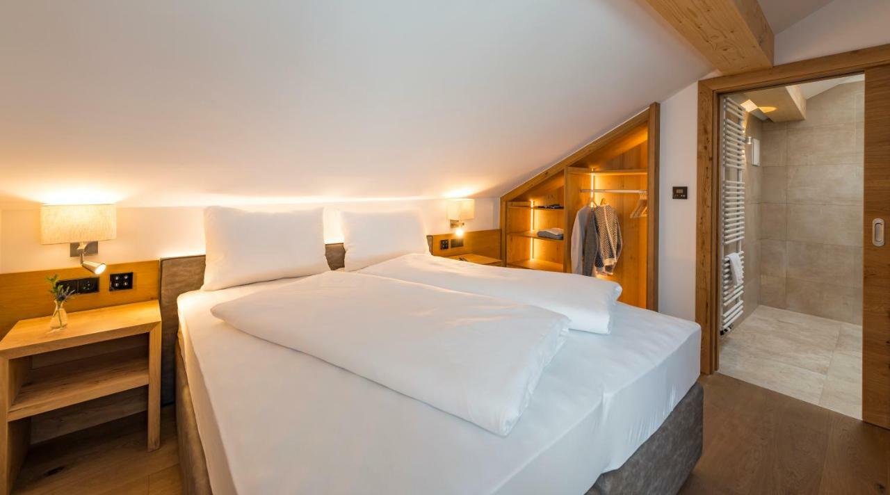 Tiroler Weinstube Aparthotel Seefeld in Tirol Exteriör bild