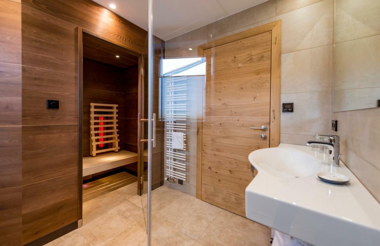 Tiroler Weinstube Aparthotel Seefeld in Tirol Exteriör bild